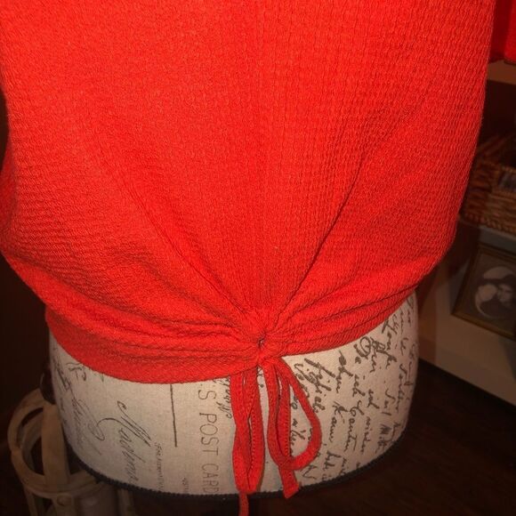 Adorable Zara Top  - Picture 4 of 7